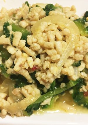 ゴーヤと新玉ねぎの肉味噌炒め-レシピのメイン写真