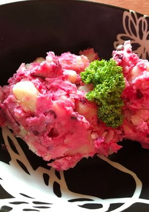 簡単！ビーツの茎でポテトサラダ-レシピのメイン写真