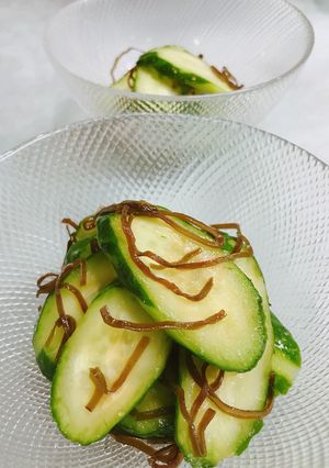 超簡単!きゅうりと塩昆布の浅漬け-レシピのメイン写真