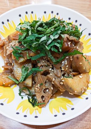 豚バラとさつまいもと根菜の甘辛炒め-レシピのメイン写真