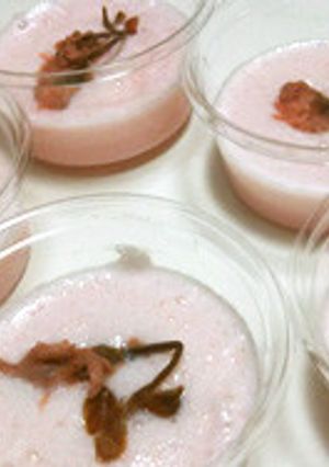 マシュマロで超簡単　桜ムース-レシピのメイン写真