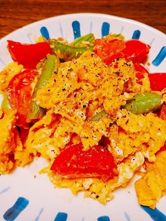 スナップえんどうとトマトの卵炒め-レシピのメイン写真