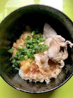 簡単おつまみ おろし豚納豆 うどん飯にも-レシピのメイン写真