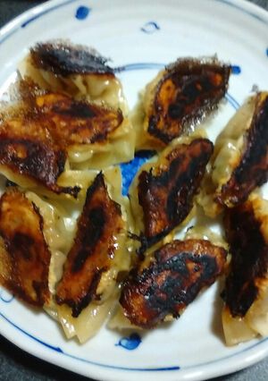 初めて作る☆白菜の餃子☆上手く焼けるかな-レシピのメイン写真