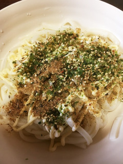 汁に飽きたら!マヨ和えうどん-レシピのメイン写真