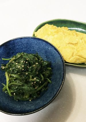 ごま油で風味UP!卵焼き&ほうれん草和え-レシピのメイン写真
