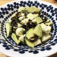 カブとズッキーニとアボカドの塩昆布和え