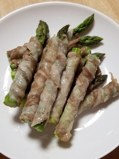 グルラボでアスパラ肉巻き(塩コショウ味)-レシピのメイン写真