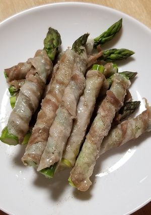 グルラボでアスパラ肉巻き(塩コショウ味)-レシピのメイン写真