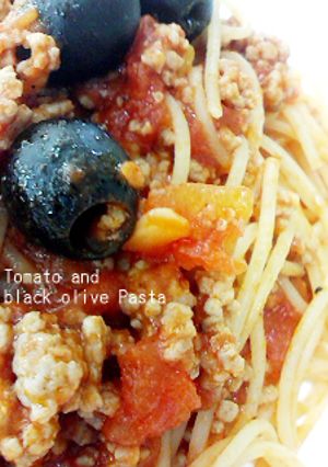 黒オリーブとひき肉のトマトパスタ-レシピのメイン写真