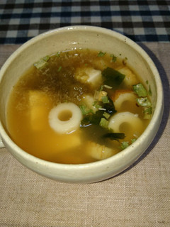 豆腐とちくわのとろろ昆布のお味噌汁-レシピのメイン写真