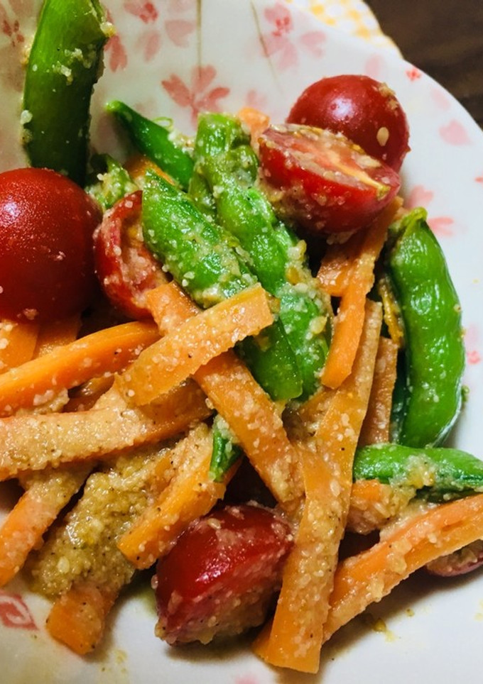 スナップえんどうとトマトのごま和え-レシピのメイン写真