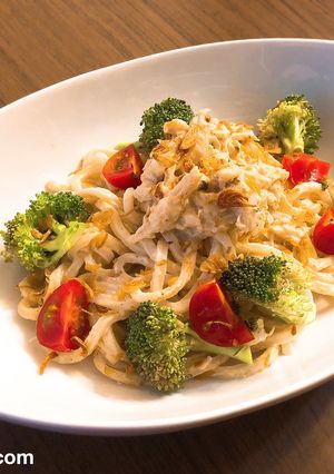 和えるだけ！サラダチキンでカレマヨうどん-レシピのメイン写真