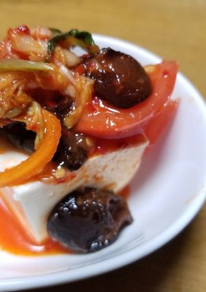 5分で簡単！きくらげとトマトのキムチあえ-レシピのメイン写真