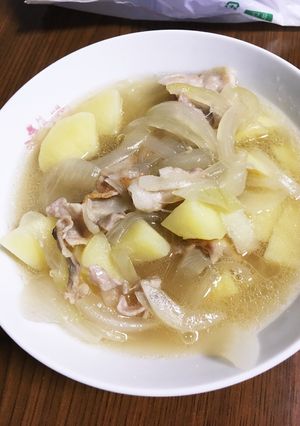 じゃがいもと玉ねぎと豚バラのカンタン煮-レシピのメイン写真