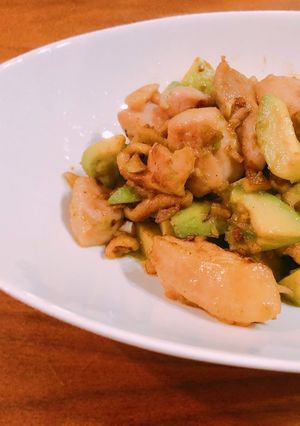 鶏肉とアボカドで食べてキレイに♪おつまみ-レシピのメイン写真