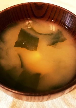 サツマイモとわかめの味噌汁-レシピのメイン写真