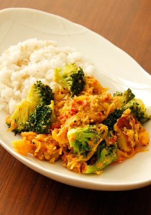 ブロッコリーとさつま芋のココナッツカレー-レシピのメイン写真
