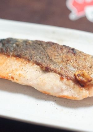 サーモンのムニエル鮭の焼き方ちよっと裏技-レシピのメイン写真