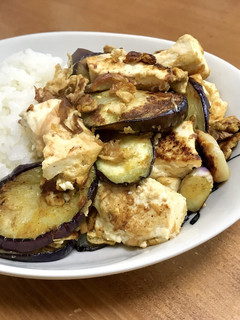 カレーの壺を使った豆腐とナスのカレー炒め-レシピのメイン写真