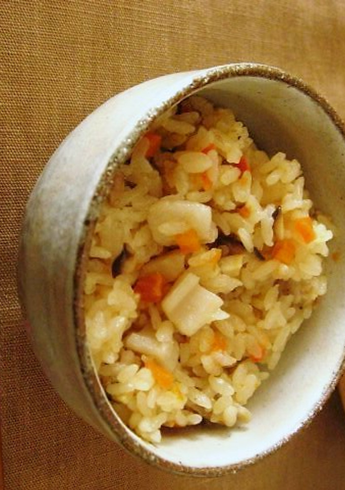 土鍋でご飯♪中華風炊き込みご飯-レシピのメイン写真