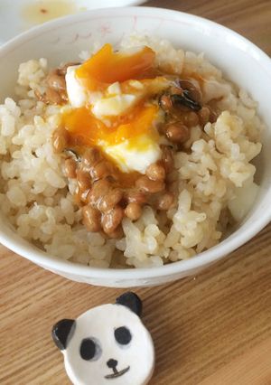 幸せ朝食♪「温玉入り山葵納豆」-レシピのメイン写真