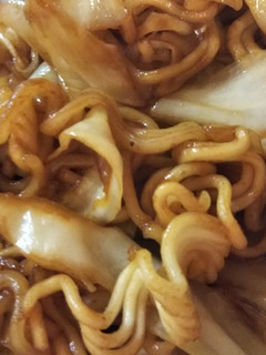 即席めんで⭐️ごく普通の焼きそば-レシピのメイン写真