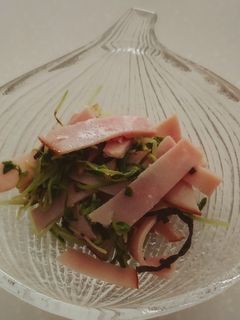 豆苗とハムの塩昆布和え-レシピのメイン写真
