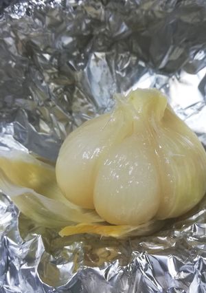 農家の食卓〜生にんにくの丸ごとホイル焼き-レシピのメイン写真