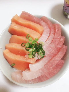 二色丼-レシピのメイン写真