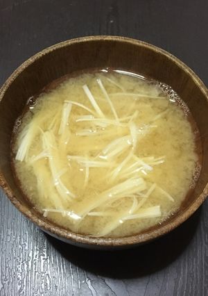 サラダ感覚で♪白い野菜(食材)の味噌汁-レシピのメイン写真