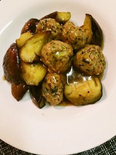 餃子あん肉団子とナス炒め-レシピのメイン写真