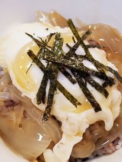 簡単!ビックリ卵丼♪(目玉丼)-レシピのメイン写真
