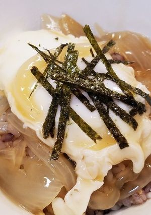 簡単!ビックリ卵丼♪(目玉丼)-レシピのメイン写真