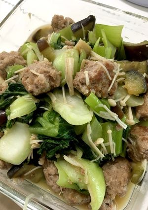 肉団子と青梗菜の炒め物-レシピのメイン写真