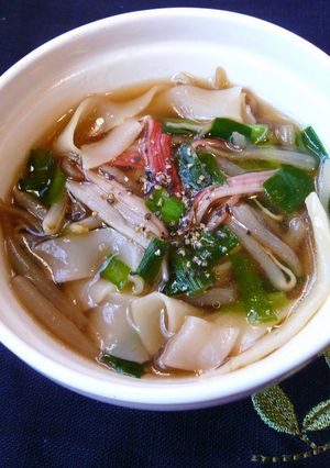 餃子の皮で♪お手軽中華スープ-レシピのメイン写真