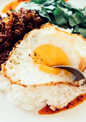 辛味肉味噌とパクチーの混ぜご飯-レシピのメイン写真