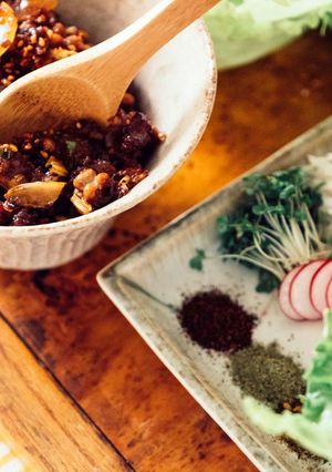 納豆と辣肉味噌のレタス包み-レシピのメイン写真