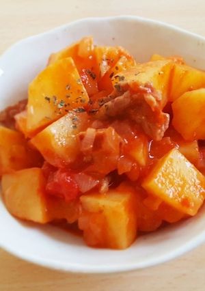 簡単！豚じゃがトマト煮込み-レシピのメイン写真