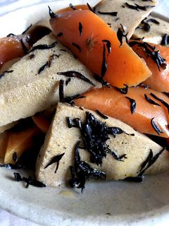 人参と高野豆腐とヒジキの煮もの-レシピのメイン写真