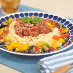 รูปของ ”映える！夏野菜とそぼろの冷製パスタ”