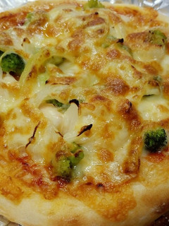 【自家製生地】海老とブロッコリーのピザ-レシピのメイン写真
