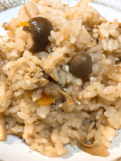 分量簡単☆美味しい☆きのこの炊き込みご飯-レシピのメイン写真