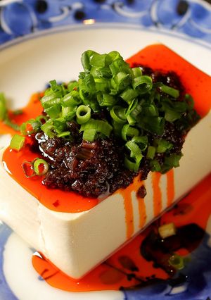 麻辣醤で、お酒のすすむ冷奴。紅麻辣冷奴-レシピのメイン写真