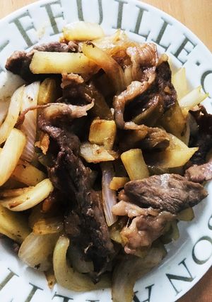 牛肉とジャガイモの牛丼風炒め-レシピのメイン写真