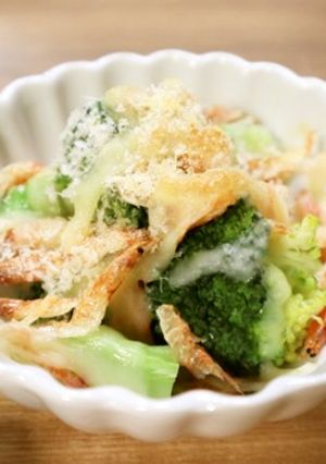 ブロッコリーと桜えびのチーズ焼き-レシピのメイン写真