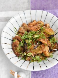 鶏皮となすの甘辛ねぎ炒め-レシピのメイン写真