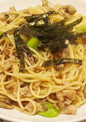 麺つゆで！鶏ひき肉と舞茸の和風パスタ-レシピのメイン写真