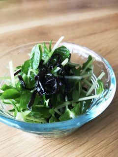 ☆豆苗の塩昆布サラダ☆-レシピのメイン写真