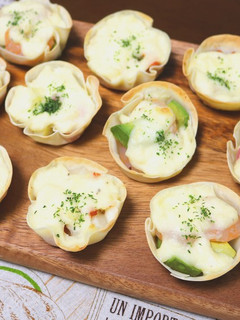 【簡単】余った餃子の皮でカップグラタン-レシピのメイン写真